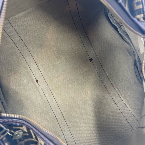 Fendi duffel bag - Picture 10 of 11